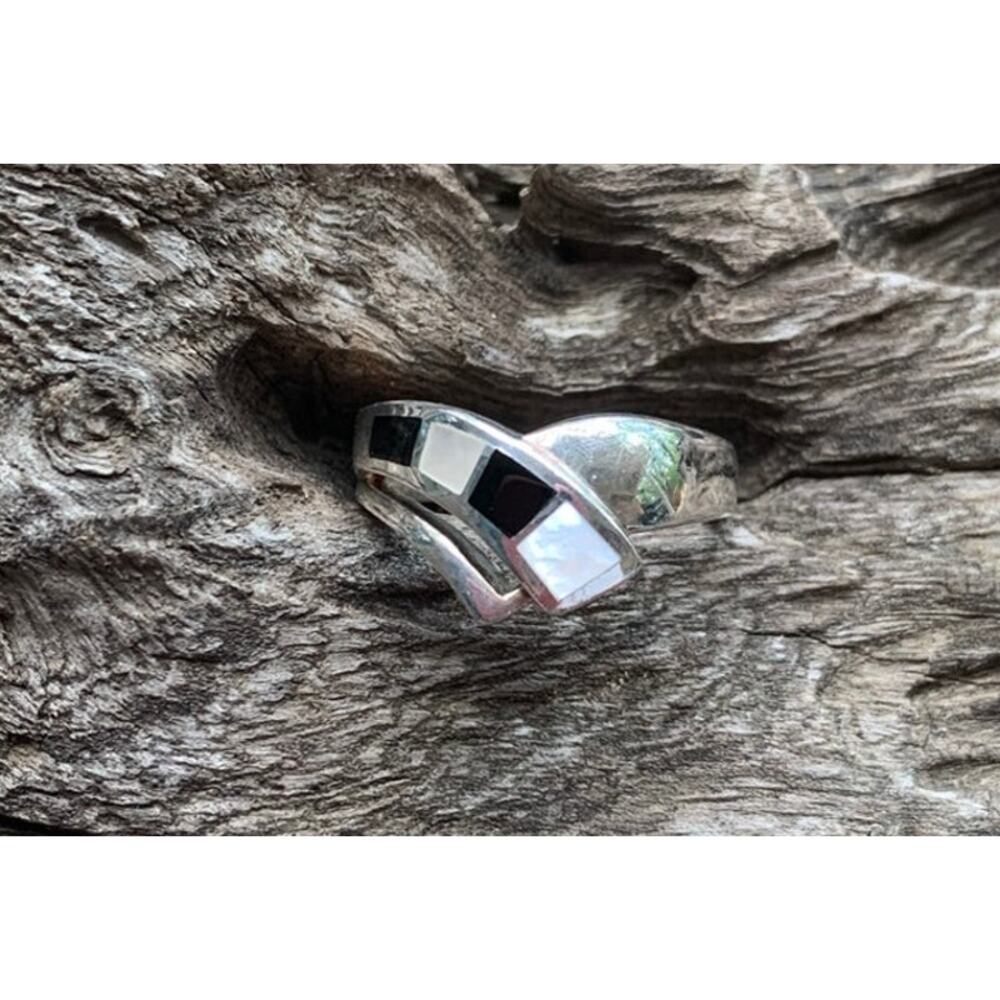 Sterling Silver, Onyx and Mother of Pearl Inlayed Ring by CNA